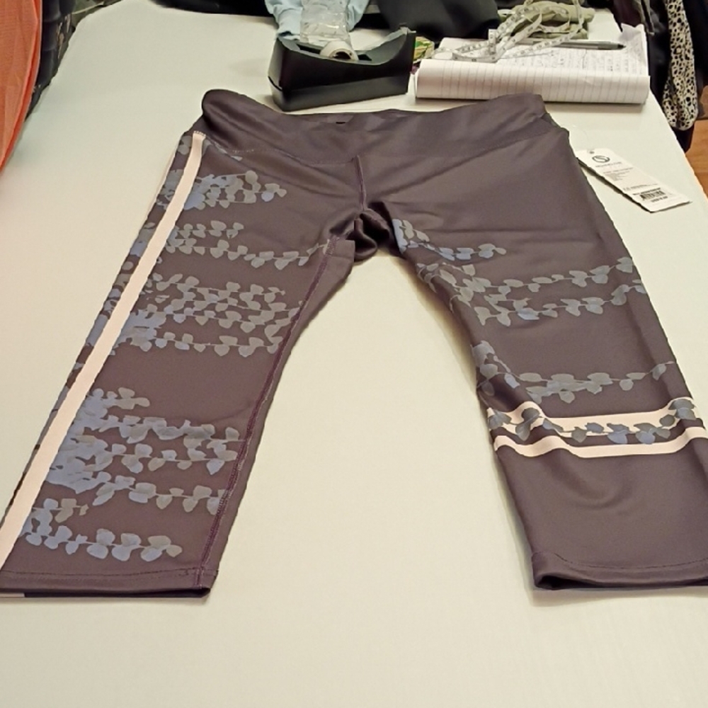 Shape FX Gray and Blue Patterned Leggings
